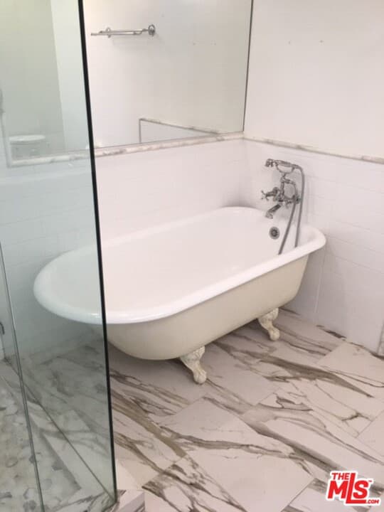 1018 4th St #103, Santa Monica, CA 90403, photo 8