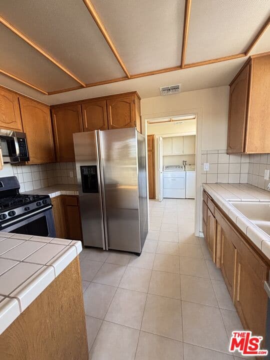10465 Eastborne Ave #301, Los Angeles, CA 90024, photo 8