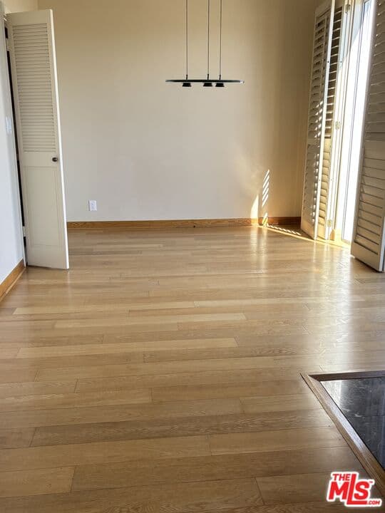 10465 Eastborne Ave #301, Los Angeles, CA 90024, photo 10