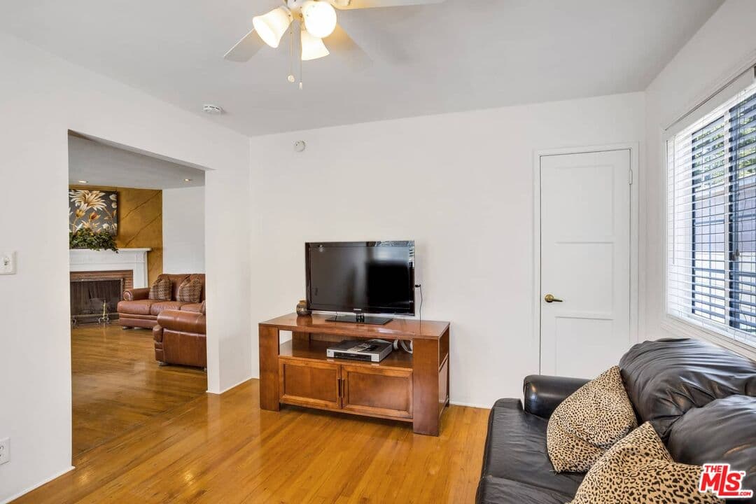 11333 Braddock Dr, Culver City, CA 90230, photo 7