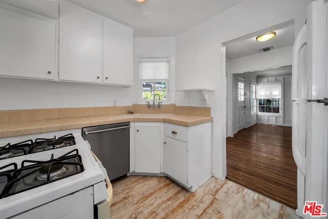 11345 Montana Ave, Los Angeles, CA 90049, photo 6