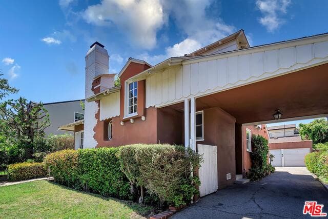 11345 Montana Ave, Los Angeles, CA 90049, photo 12