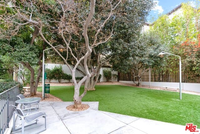 1155 N La Cienega Blvd #203, West Hollywood, CA 90069, photo 15