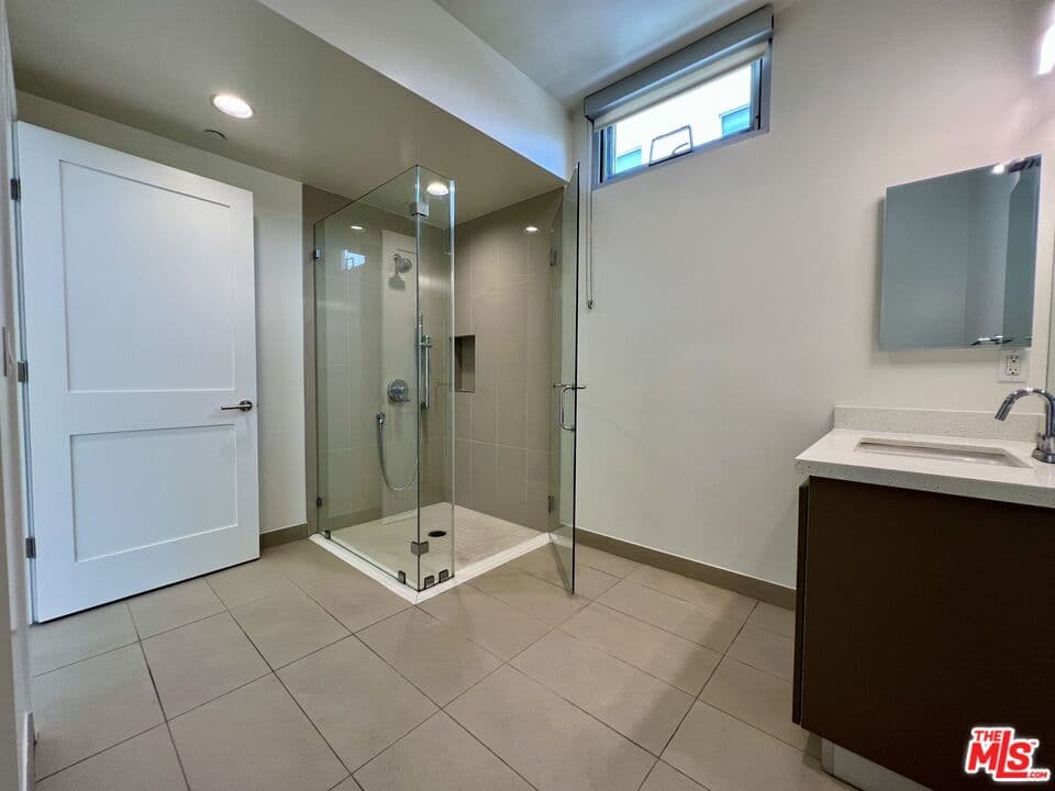 11715 W Bellagio Rd #204, Los Angeles, CA 90049, photo 12