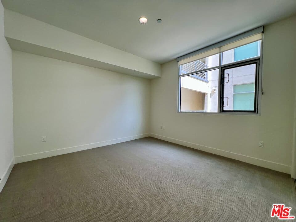 11715 W Bellagio Rd #204, Los Angeles, CA 90049, photo 13