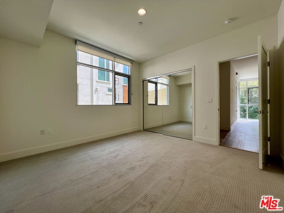 11715 W Bellagio Rd #204, Los Angeles, CA 90049, photo 14