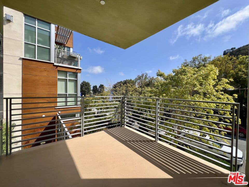 11715 W Bellagio Rd #204, Los Angeles, CA 90049, photo 17