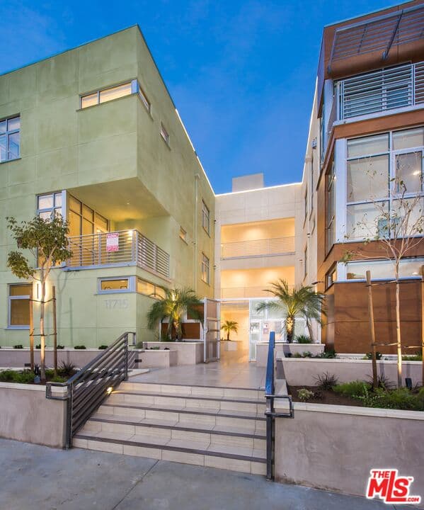 11715 W Bellagio Rd #204, Los Angeles, CA 90049, photo 19