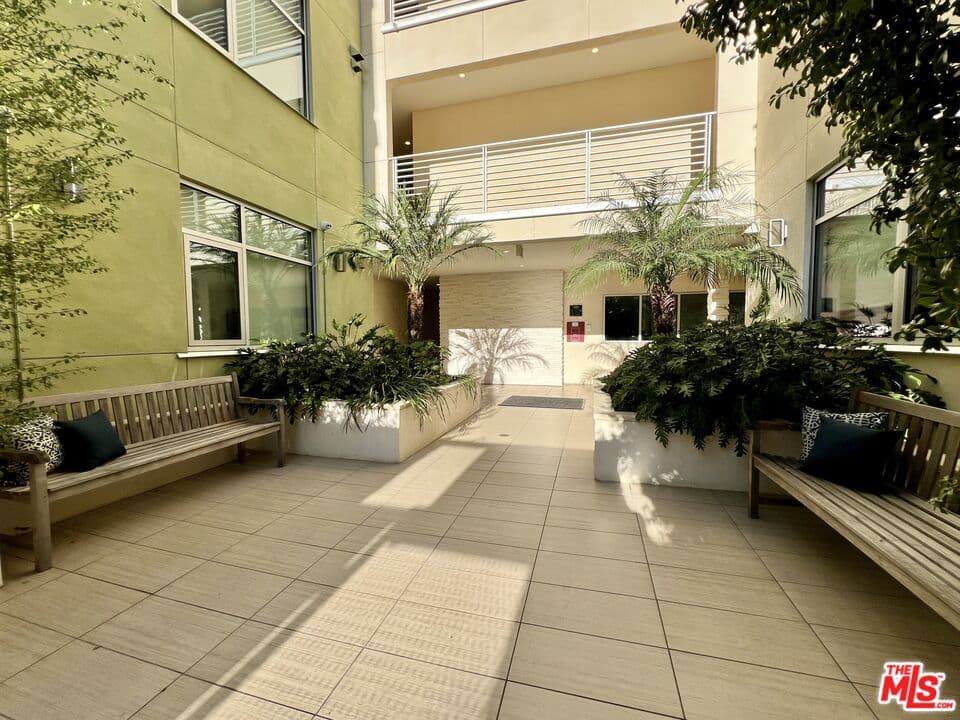 11715 W Bellagio Rd #204, Los Angeles, CA 90049, photo 20