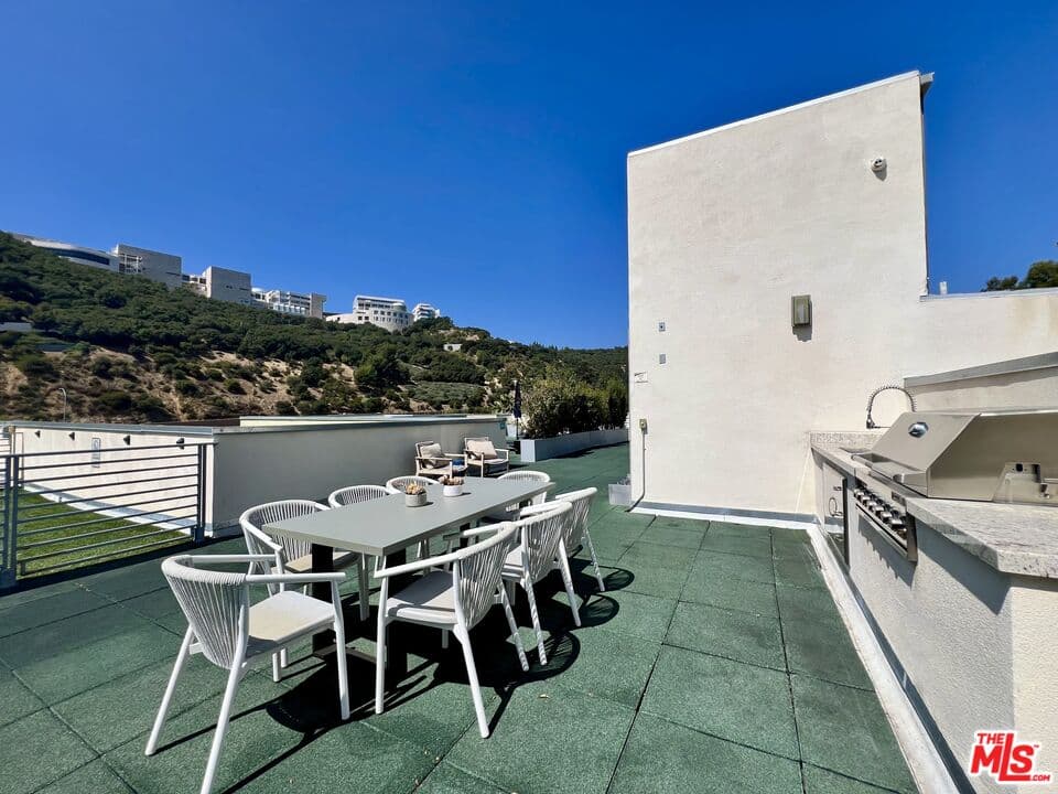 11715 W Bellagio Rd #204, Los Angeles, CA 90049, photo 24