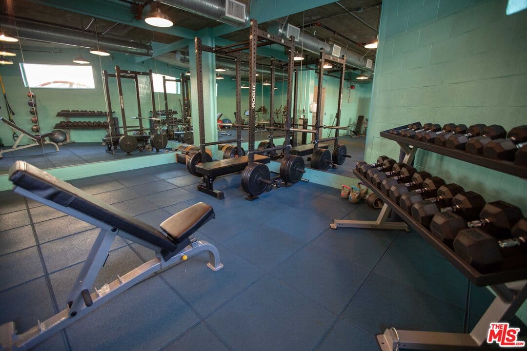 11715 W Bellagio Rd #204, Los Angeles, CA 90049, photo 27