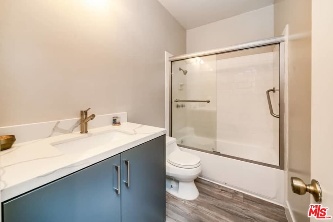 11820 Mayfield Ave #209, Los Angeles, CA 90049, photo 13