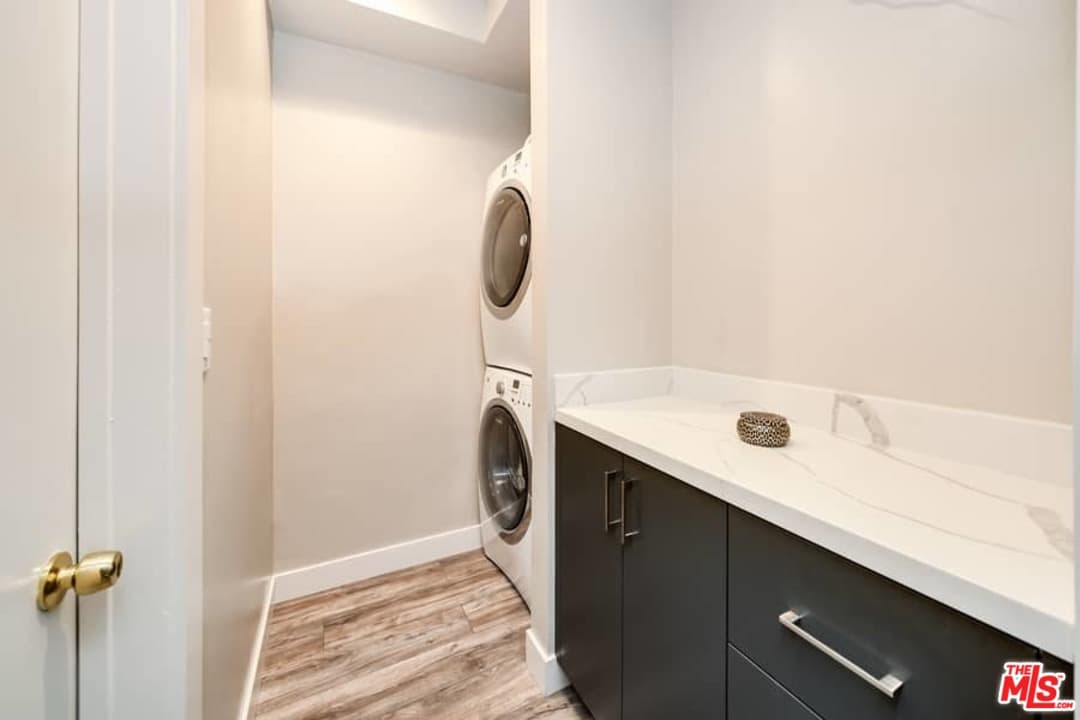 11820 Mayfield Ave #209, Los Angeles, CA 90049, photo 15