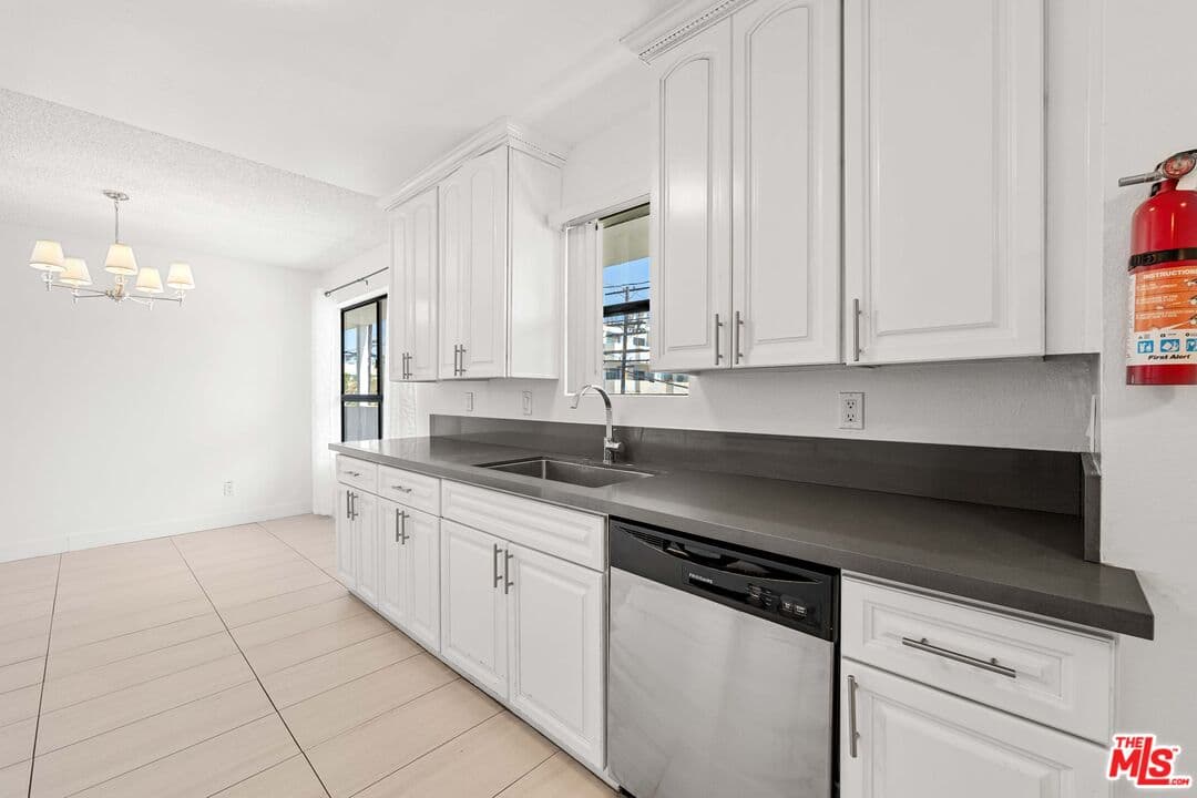 11975 Texas Ave #102, Los Angeles, CA 90025, photo 7