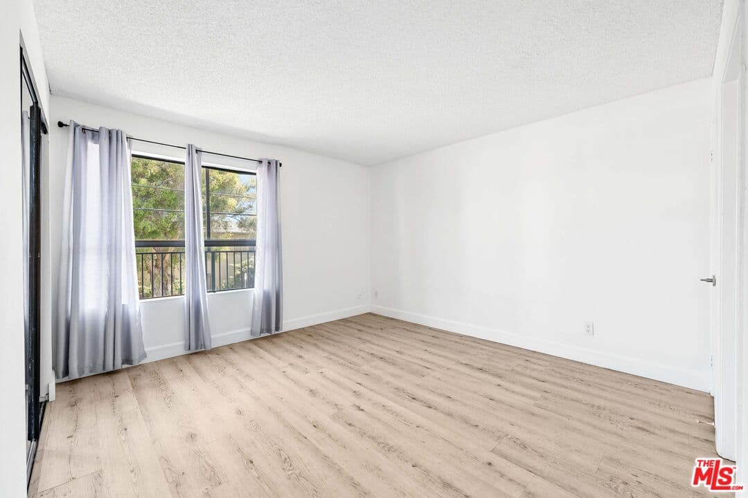 11975 Texas Ave #102, Los Angeles, CA 90025, photo 23