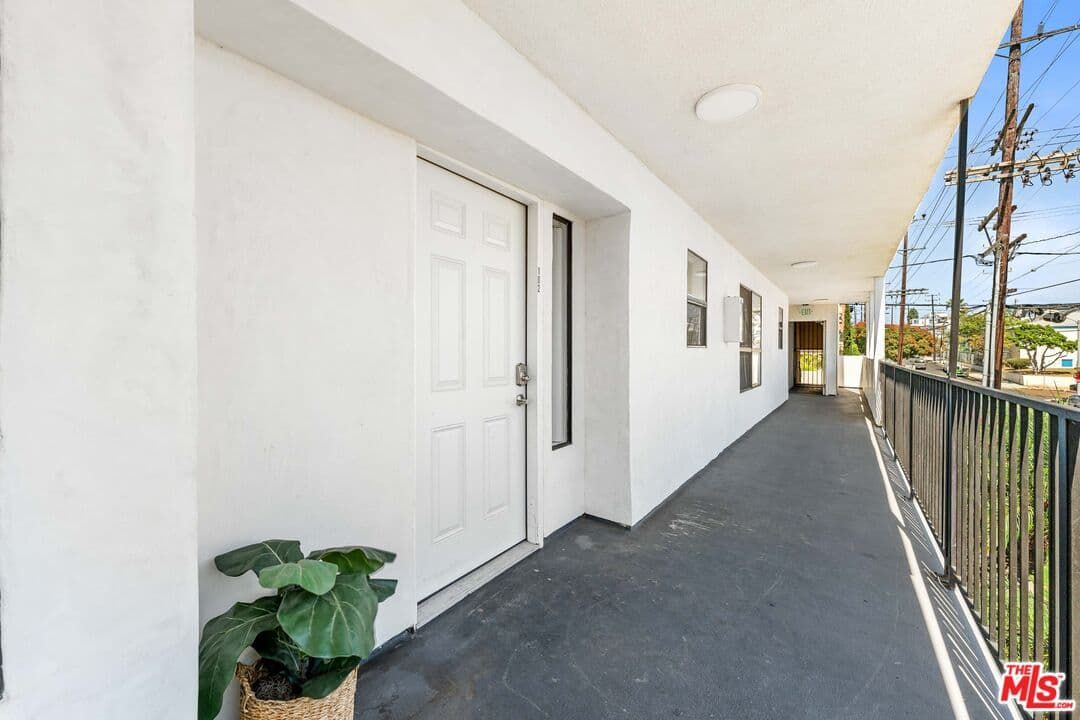 11975 Texas Ave #102, Los Angeles, CA 90025, photo 30
