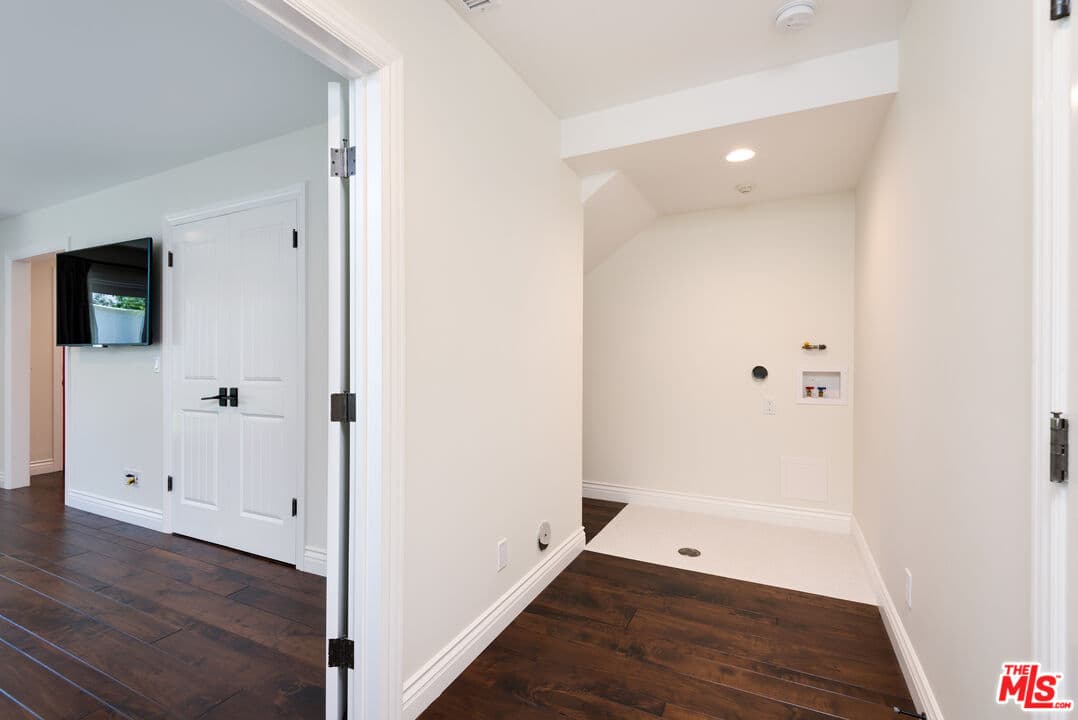 120 Vista Pl, Venice, CA 90291, photo 7