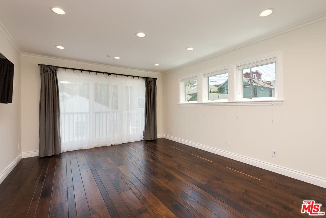 120 Vista Pl, Venice, CA 90291, photo 17