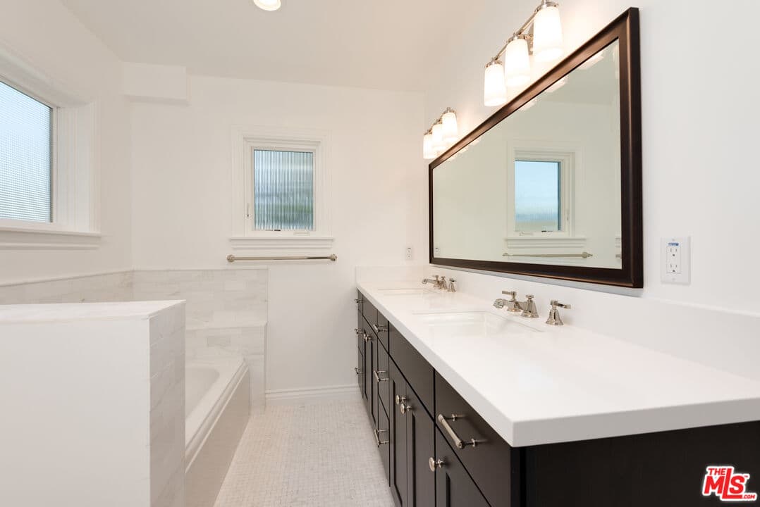 120 Vista Pl, Venice, CA 90291, photo 20