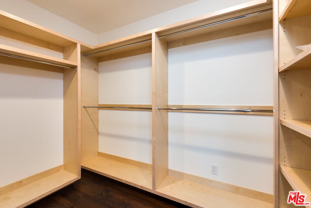 120 Vista Pl, Venice, CA 90291, photo 21