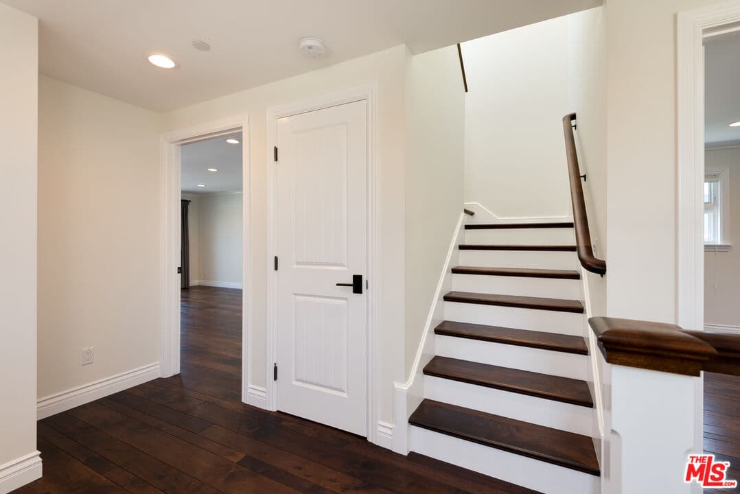 120 Vista Pl, Venice, CA 90291, photo 22