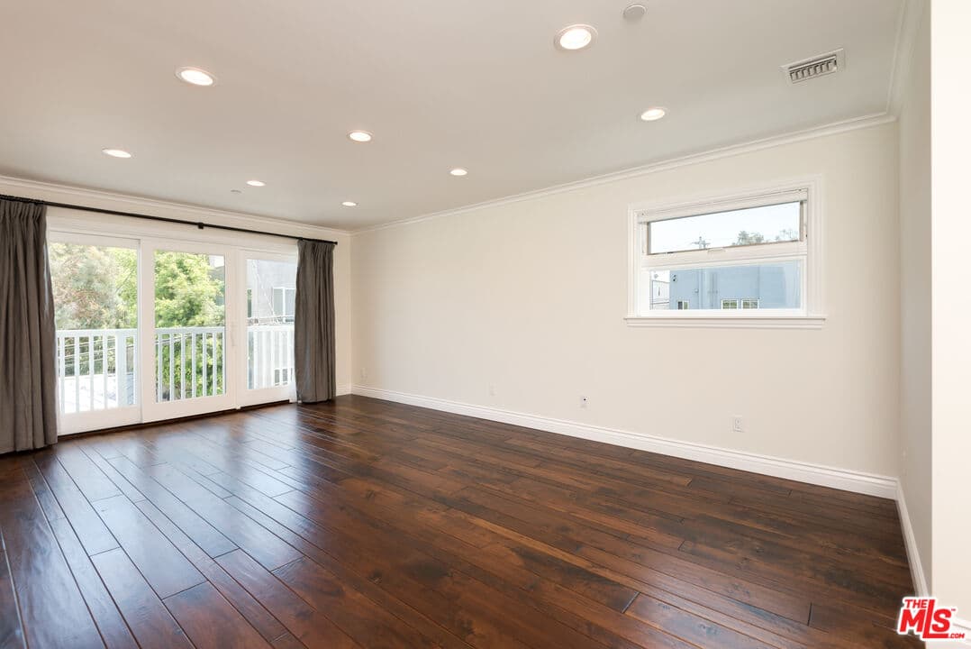 120 Vista Pl, Venice, CA 90291, photo 23