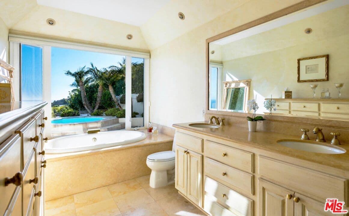 1209 Tellem Dr, Pacific Palisades, CA 90272, photo 7
