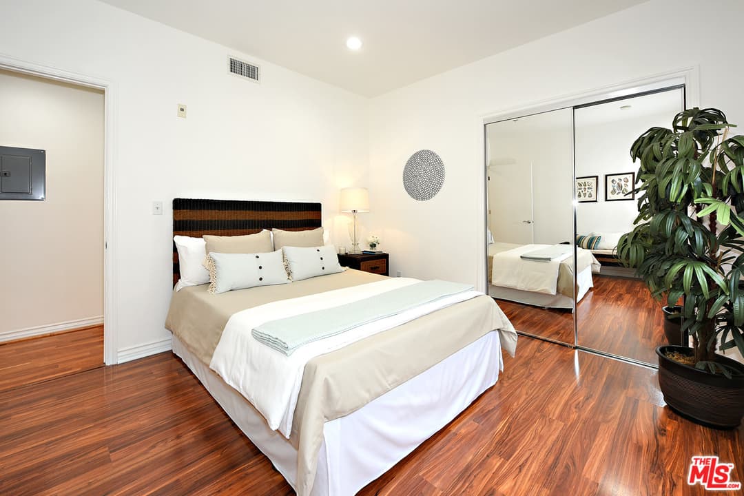 1245 Wellesley Ave #102, Los Angeles, CA 90025, photo 16