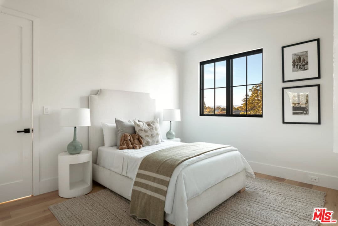 12850 Admiral Ave, Los Angeles, CA 90066, photo 20