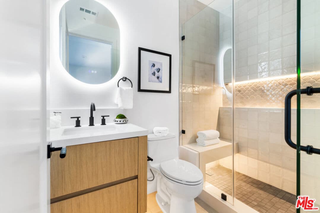 12850 Admiral Ave, Los Angeles, CA 90066, photo 21