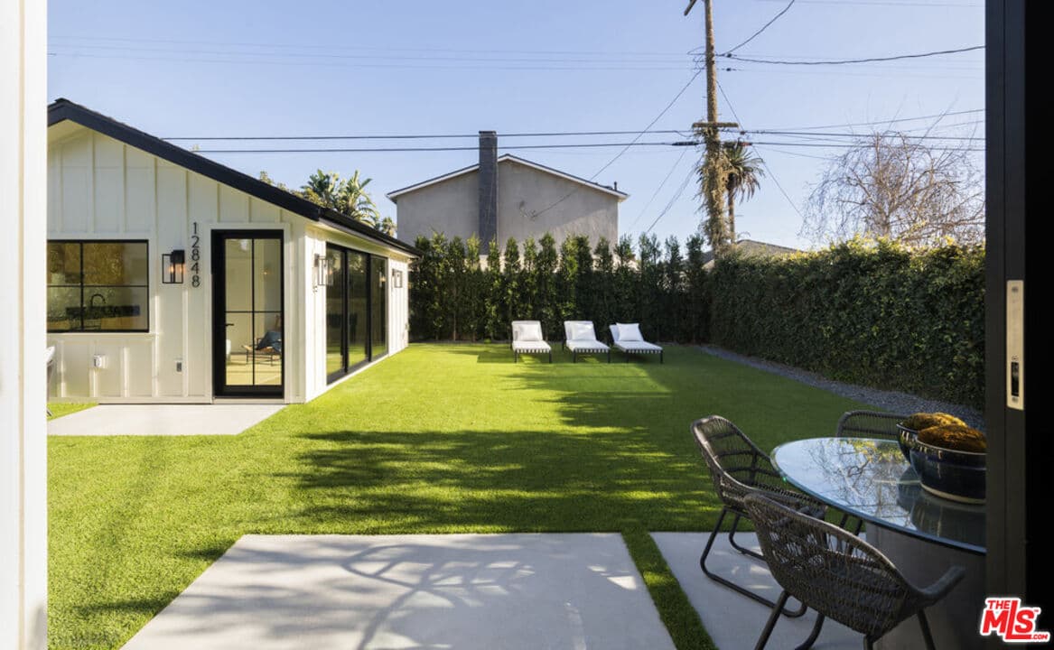 12850 Admiral Ave, Los Angeles, CA 90066, photo 28