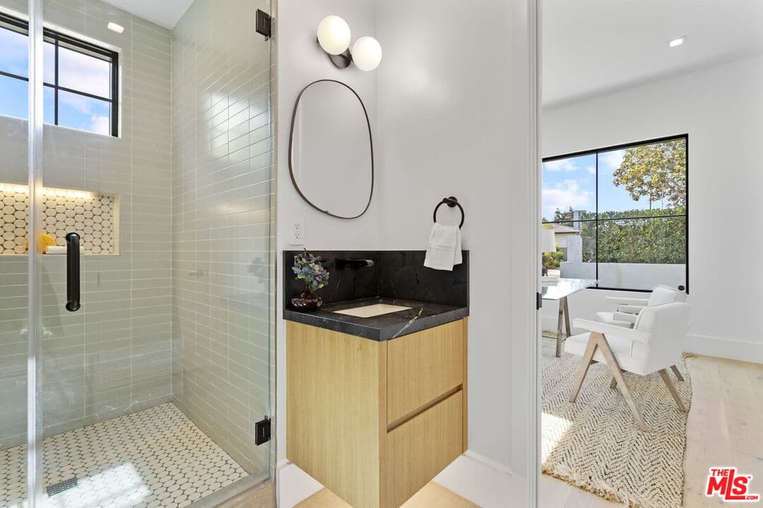 12850 Admiral Ave, Los Angeles, CA 90066, photo 7