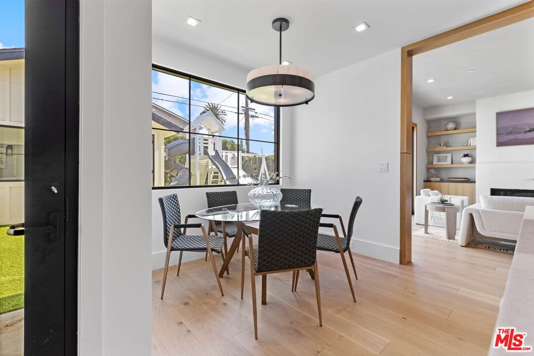 12850 Admiral Ave, Los Angeles, CA 90066, photo 15