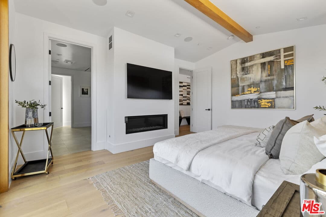 12850 Admiral Ave, Los Angeles, CA 90066, photo 17