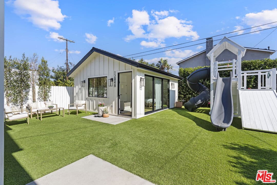 12850 Admiral Ave, Los Angeles, CA 90066, photo 31