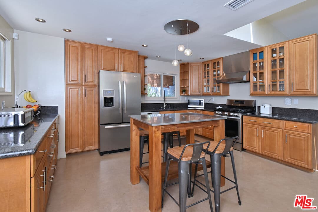 13470 Contour Dr, Sherman Oaks, CA 91423, photo 20