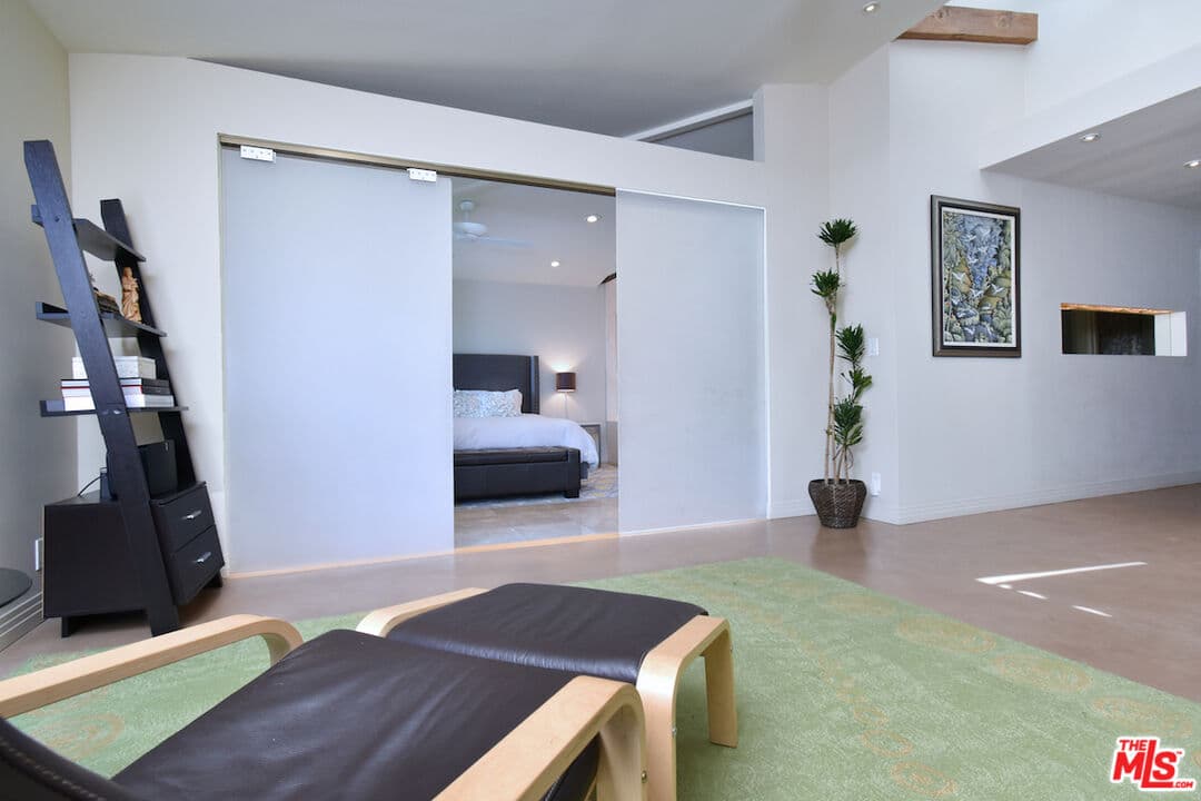 13470 Contour Dr, Sherman Oaks, CA 91423, photo 33