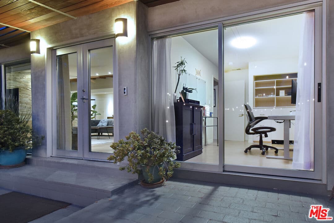 13470 Contour Dr, Sherman Oaks, CA 91423, photo 39