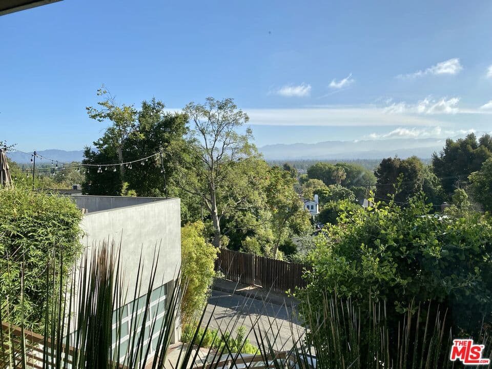 13470 Contour Dr, Sherman Oaks, CA 91423, photo 54