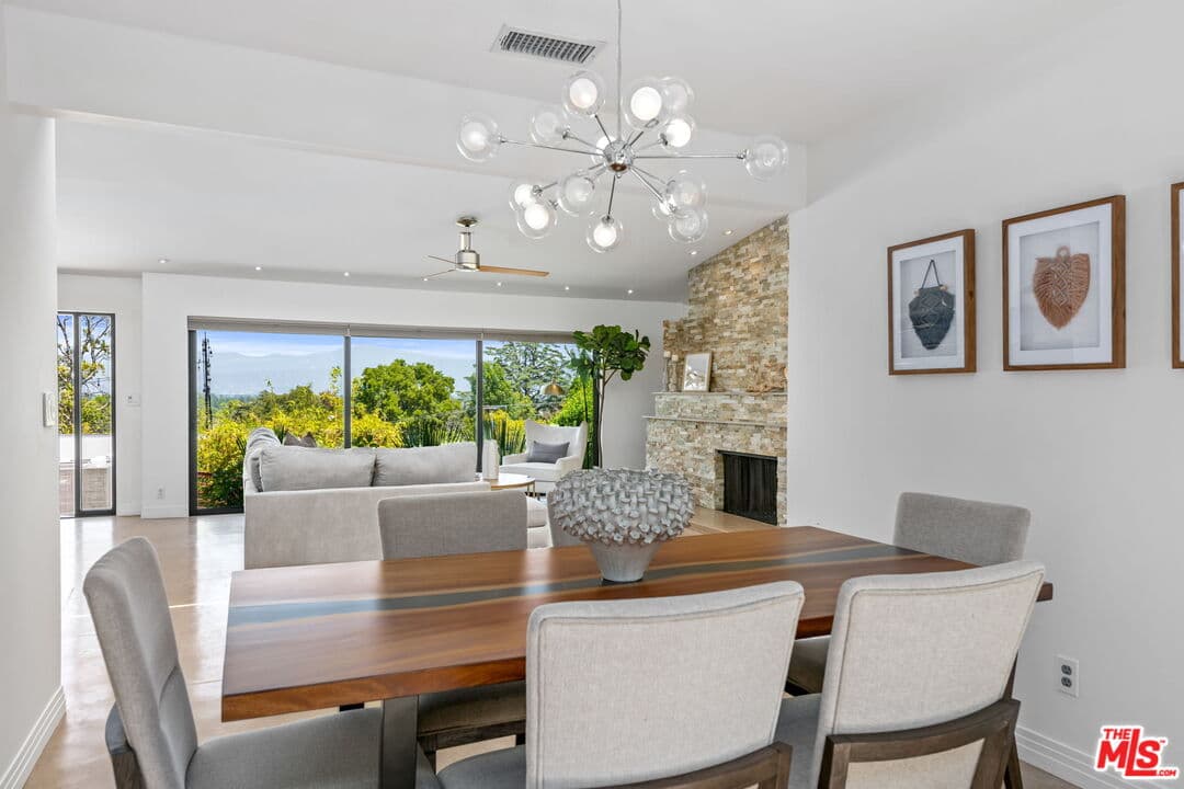 13470 Contour Dr, Sherman Oaks, CA 91423, photo 9