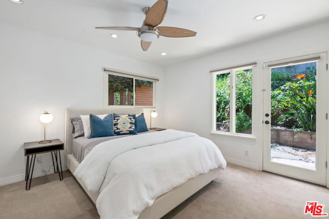 13470 Contour Dr, Sherman Oaks, CA 91423, photo 17