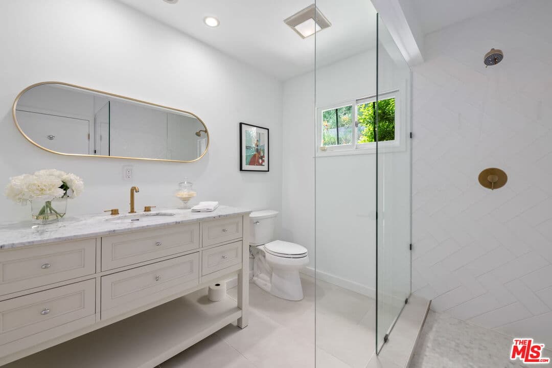 13470 Contour Dr, Sherman Oaks, CA 91423, photo 20