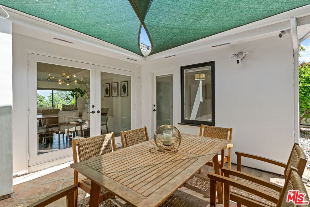 13470 Contour Dr, Sherman Oaks, CA 91423, photo 22