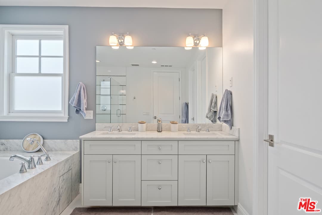 1514 S Carmelina Ave, Los Angeles, CA 90025, photo 13