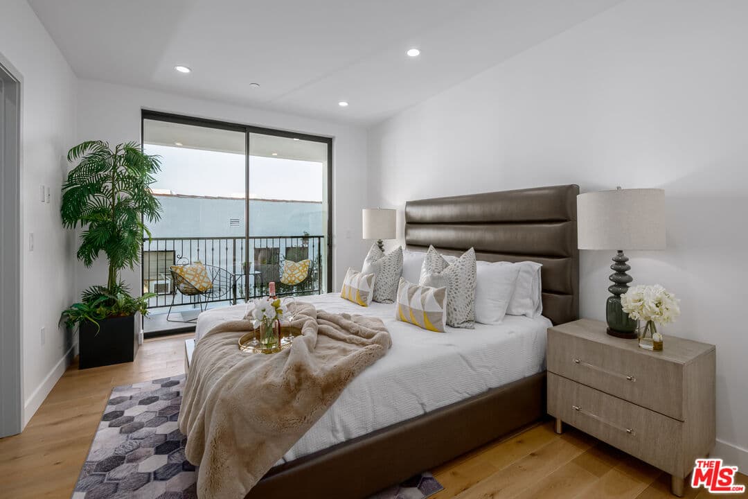 1515 S Holt Ave #204, Los Angeles, CA 90035, photo 6