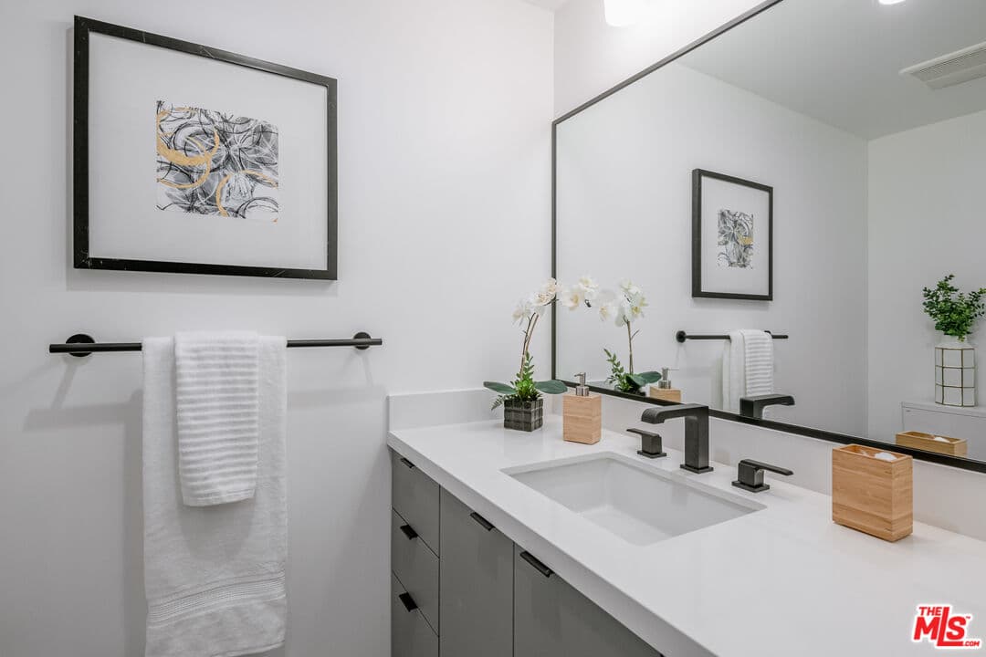 1515 S Holt Ave #204, Los Angeles, CA 90035, photo 10