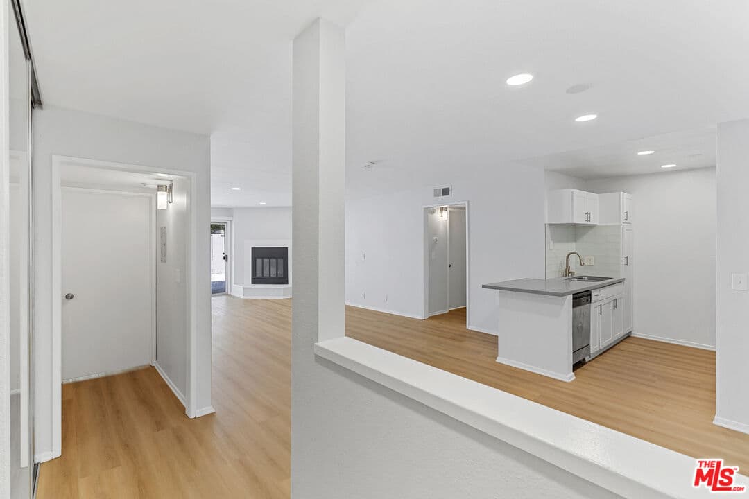 1626 Malcolm Ave #101, Los Angeles, CA 90024, photo 9