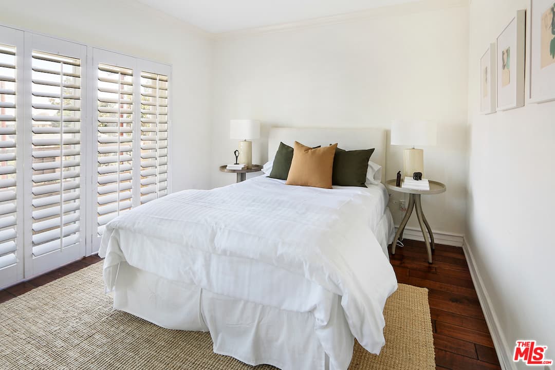 1747 S Barrington Ave #101, Los Angeles, CA 90025, photo 11