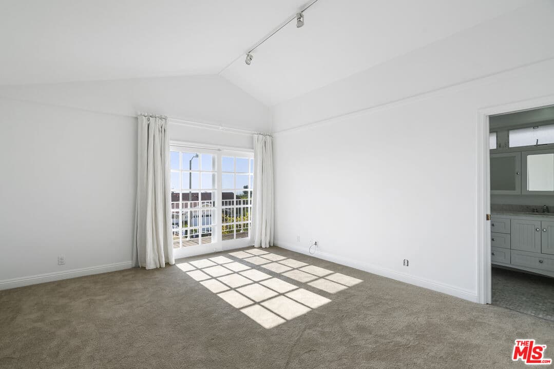 18441 Kingsport Dr, Malibu, CA 90265, photo 22