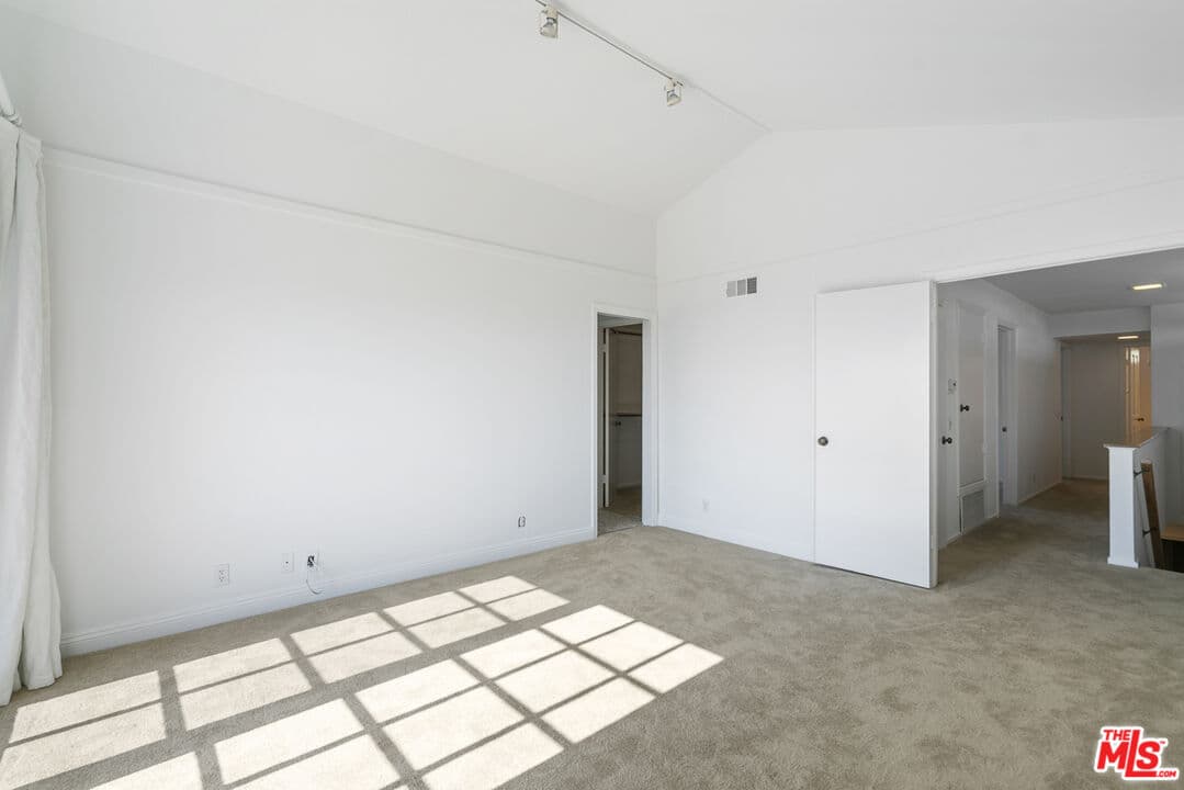 18441 Kingsport Dr, Malibu, CA 90265, photo 25